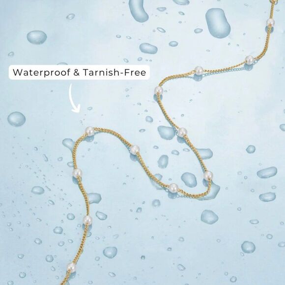 Round Pearl Station Chain Necklace in Gold - Picture 4 of 11